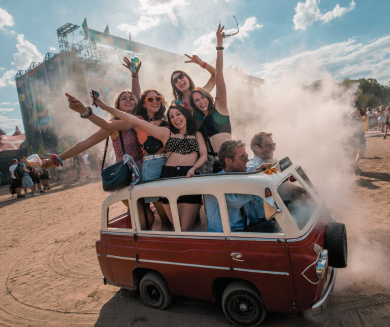 Travel to Sziget 2025 all options in an overview Maximal Trips